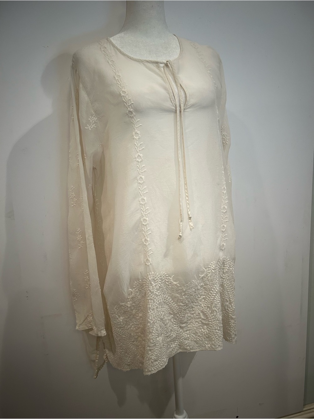 Johnny Was Ivory Embroidered Tunic Mini Dress Cream Floral Keyhole Tie SzM